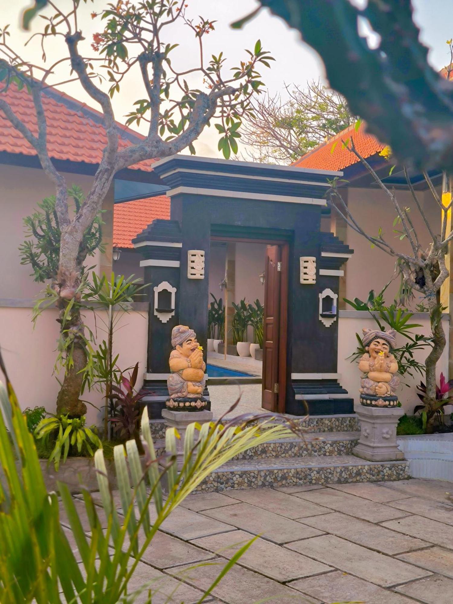 Surya Pandawa Homestay Ungasan Buitenkant foto