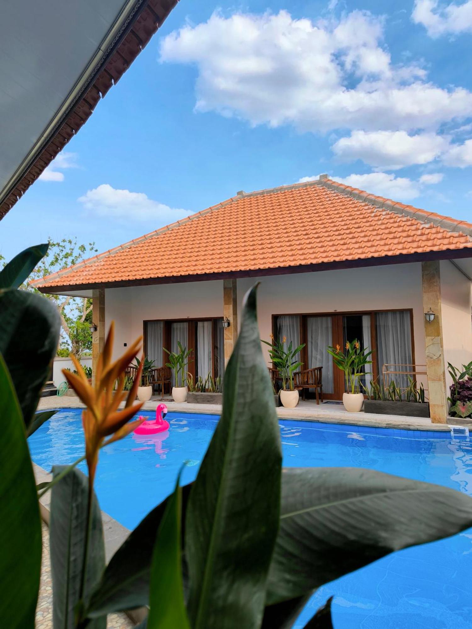 Surya Pandawa Homestay Ungasan Buitenkant foto